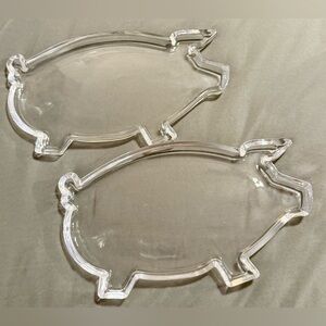 COPY - 2 Glass Pig plates. Sz 11”x6”